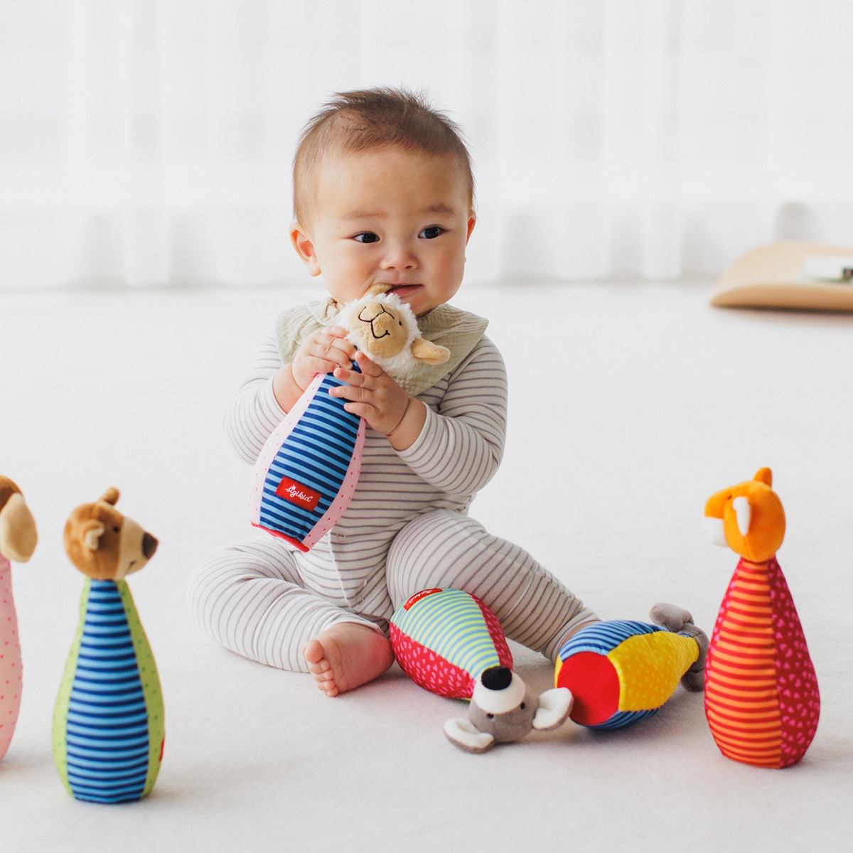 出産祝いプレゼント人気おすすめ｜好奇心旺盛なベビーに「おもちゃ」
