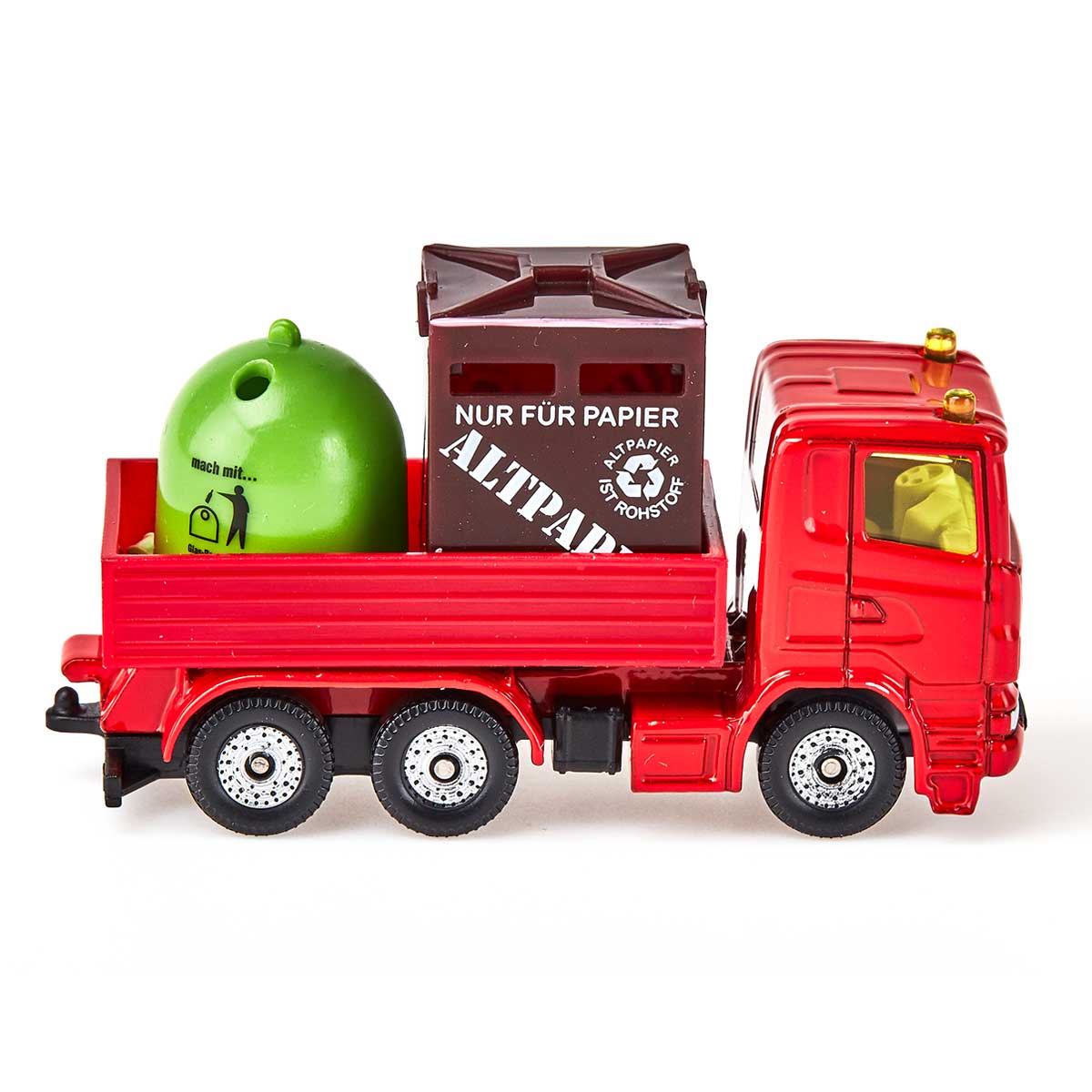 リサイクル品回収トラック