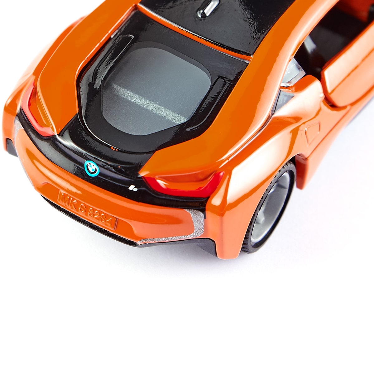 BMW i8 LCI (ジク・SIKU): ボーネルンド オンラインショップ。世界中の知育玩具など、あそび道具がたくさん。0歳 からのお子様へのプレゼントにも。